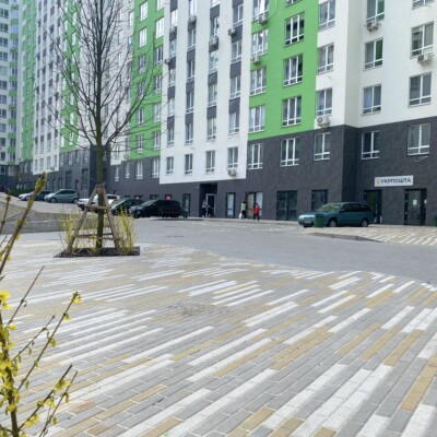 Однокімнатна квартира з гардеробною кімнатою, без комісії