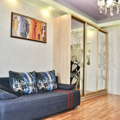 1к квартира в ЦЕНТРІ, Київміськбуд. 47м². Єоселя – так!