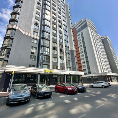 Двокімнатна квартира з частковим ремонтом в 7 хв від Академмістечка