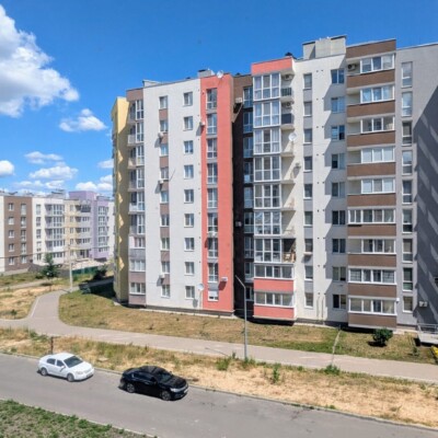 Большая двухсторонняя 2к квартира в Буче
